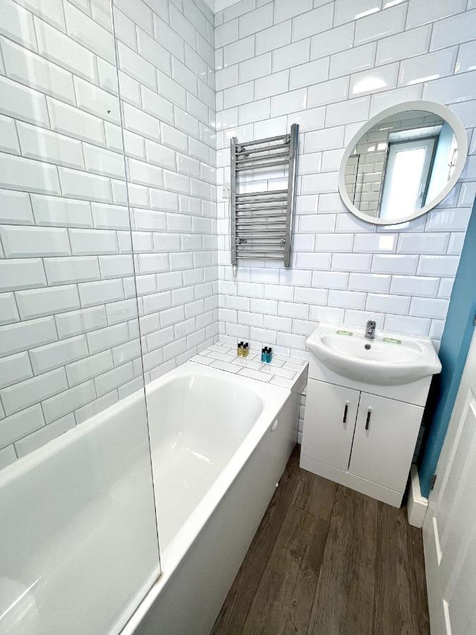 לונדון Modern 2 Bed Flat Close To Shoreditch / Free Wi-Fi מראה חיצוני תמונה